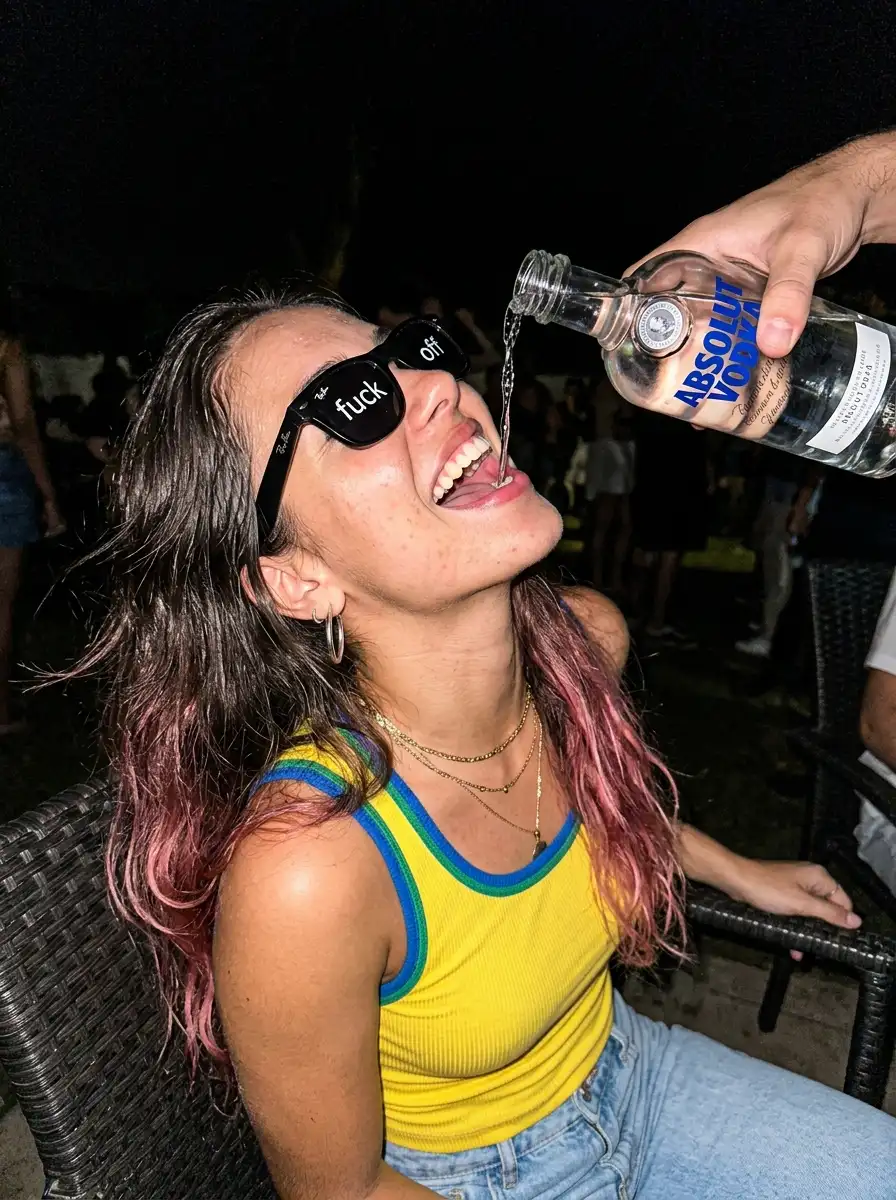 Woman_drinking_from_bottle_202607141539